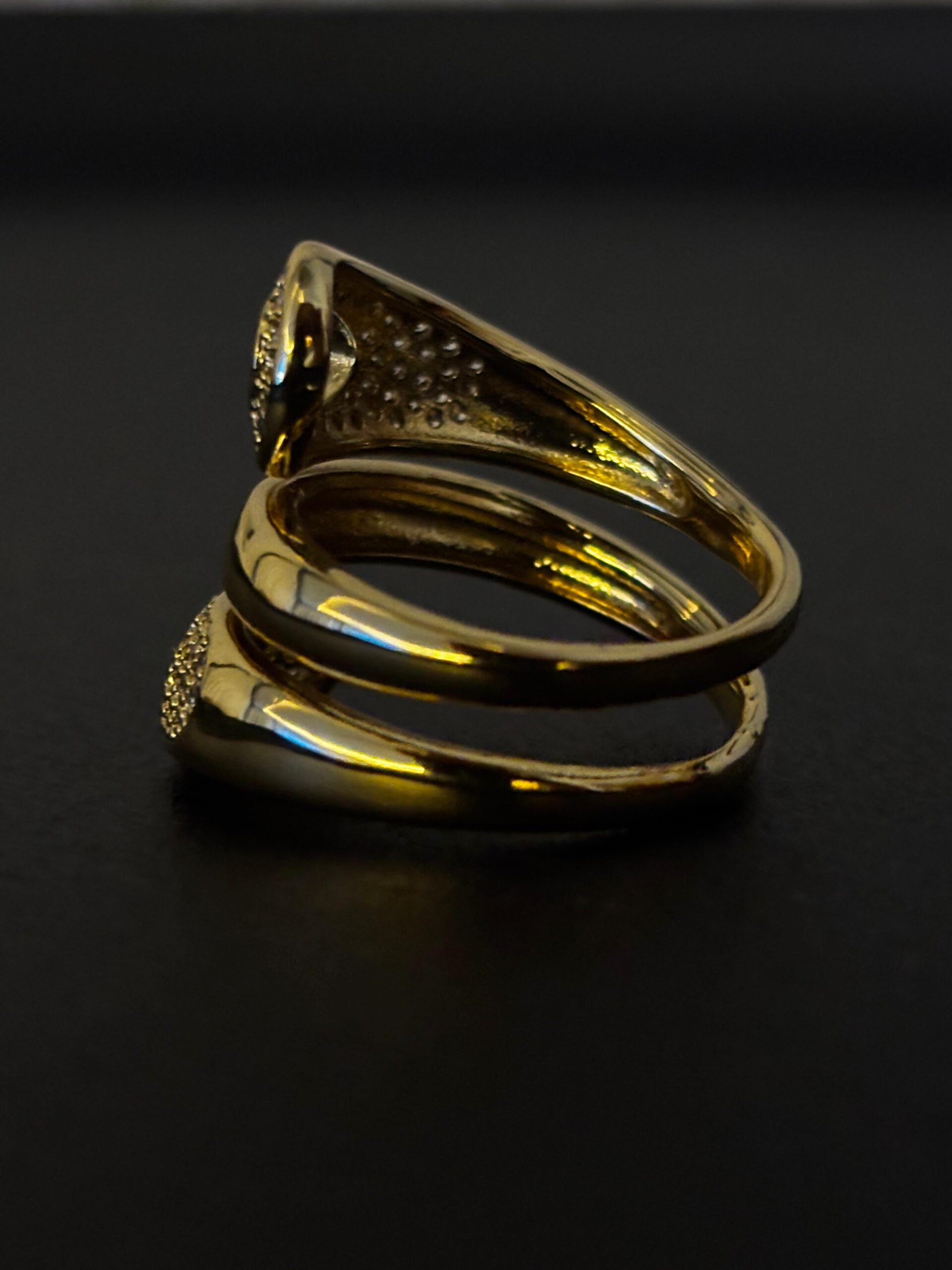 valorishine exclusive – golden loop radiance ring valorishine exclusive – golden loop radiance ring
