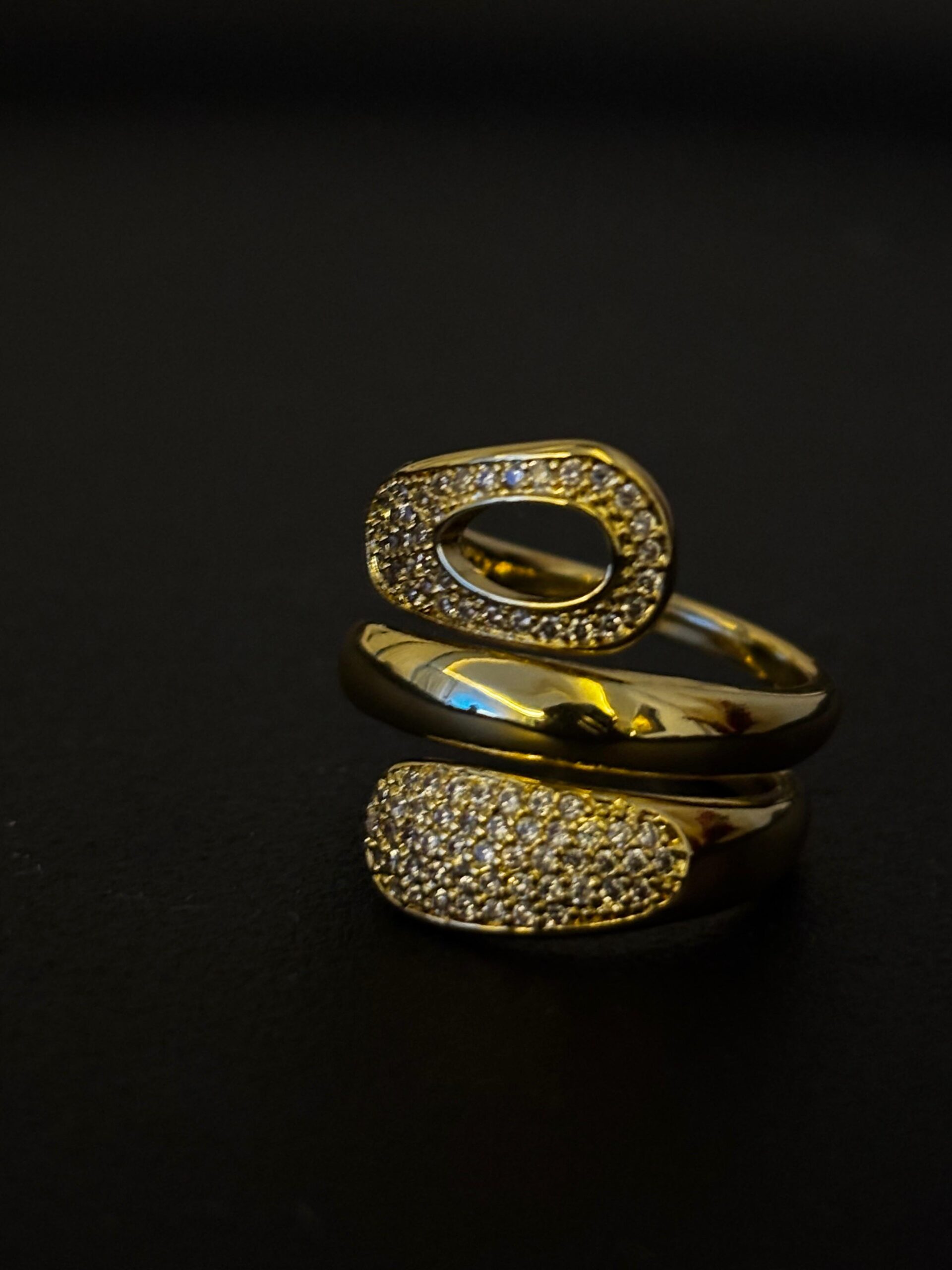 valorishine exclusive – golden loop radiance ring valorishine exclusive – golden loop radiance ring